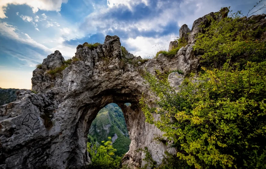 Cazanele Dunarii de pe malul Sarbesc