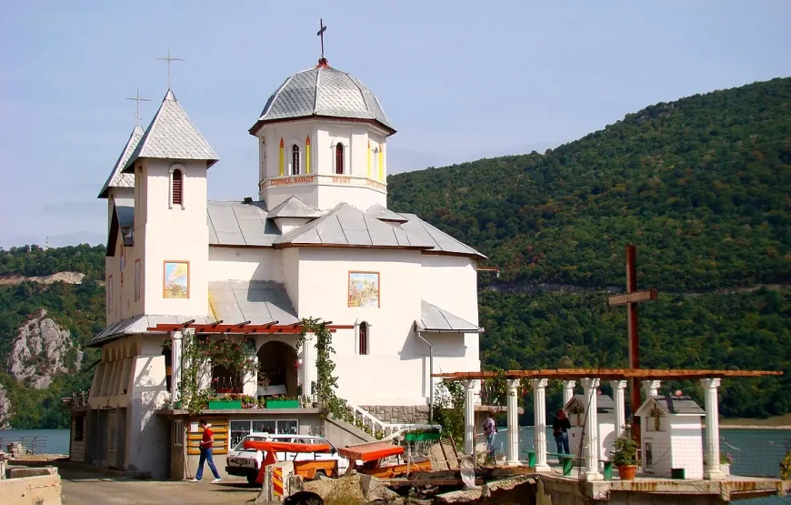 Cazanele Dunarii de pe malul Sarbesc