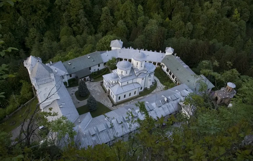 Cazanele Dunarii de pe malul Sarbesc