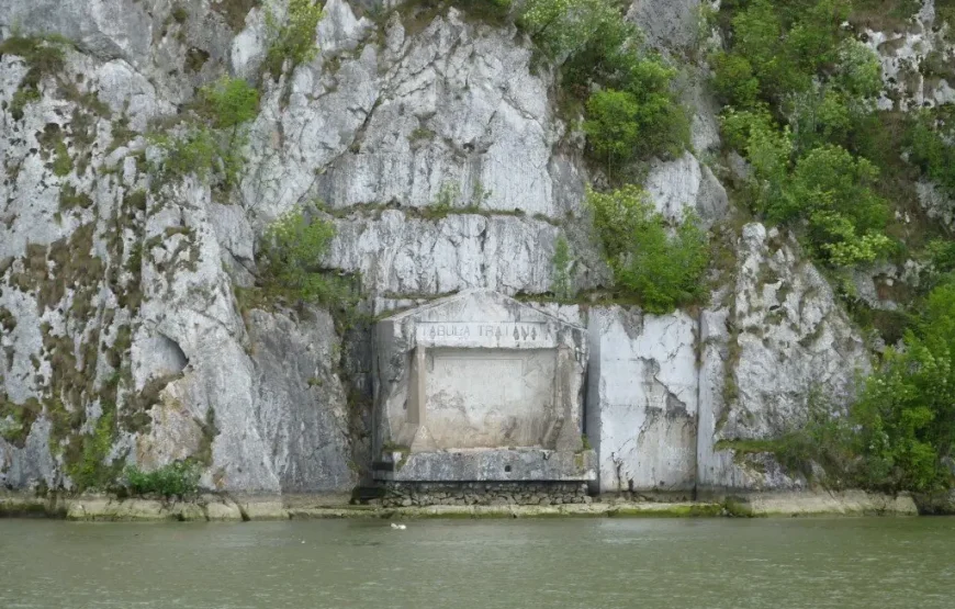 Cazanele Dunarii de pe malul Sarbesc