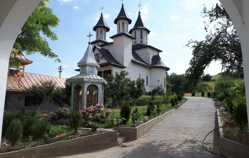 Pelerinaj la Mănăstirea Sf Andrei