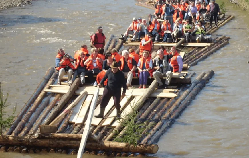 Duși cu pluta în.. Bucovina