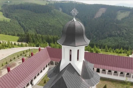 Pelerinaj la Mănăstirea Alina Maria