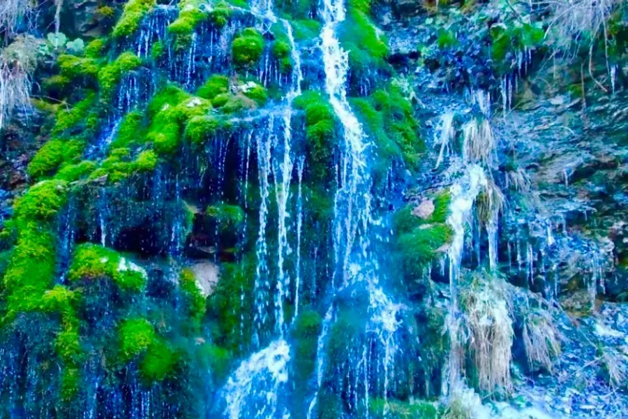 Primavara Cascadelor-Scoruș